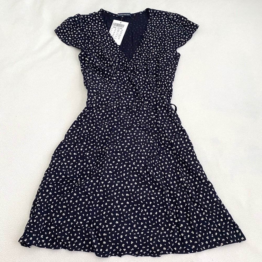 Brandy Melville Robbie Dress
